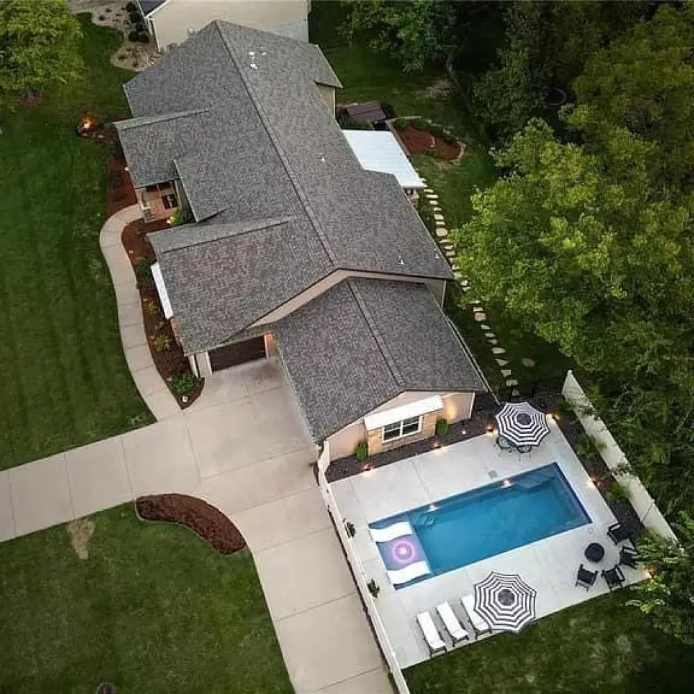 Fiberglass pool with tanning-ledge sun shelf in Evening Sky near Syracuse, NY
